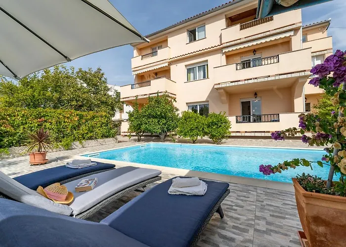 Juric Apartments-rab 公寓 *