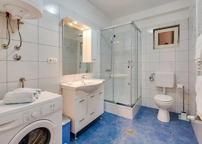 Juric Apartments-rab 公寓 *