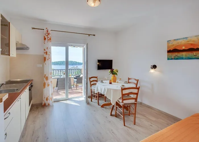 아파트 Juric Apartments-rab *