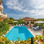 شقة Juric Apartments-rab