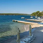 Juric Apartments-rab Palit