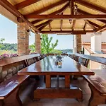 Juric Apartments-rab Appartement Palit
