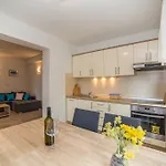 Juric Apartments-rab Appartement *
