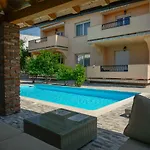 Juric Apartments-rab Appartement Palit