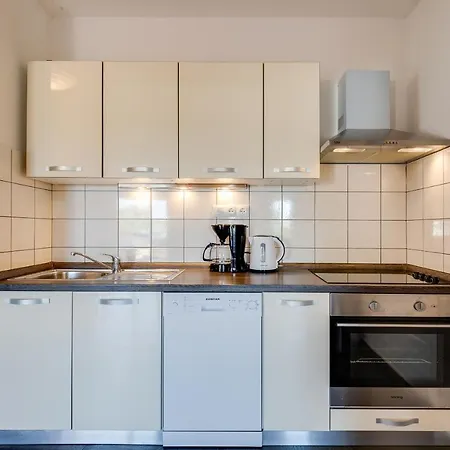 Juric Apartments-rab Apartment