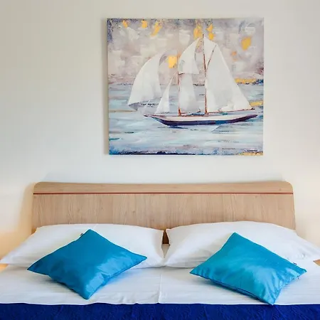 Apartment Juric Apartments-rab Palit