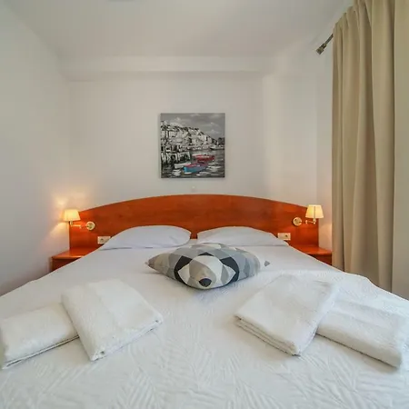 شقة Juric Apartments-rab *