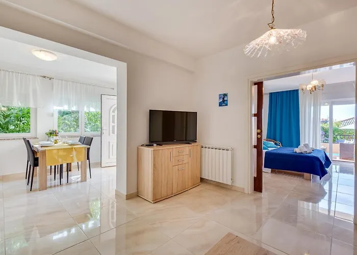 Juric Apartments-rab Апартаменты *