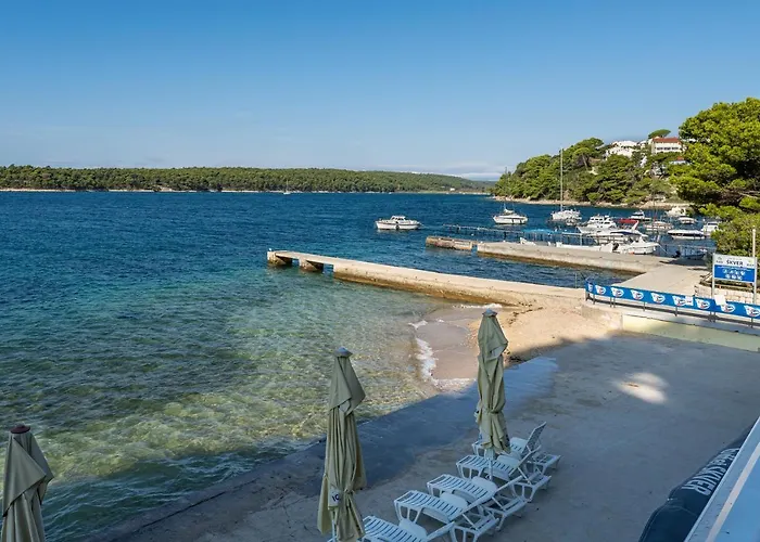 Juric Apartments-rab Palit