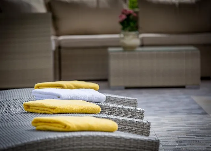 Juric Apartments-rab Palit