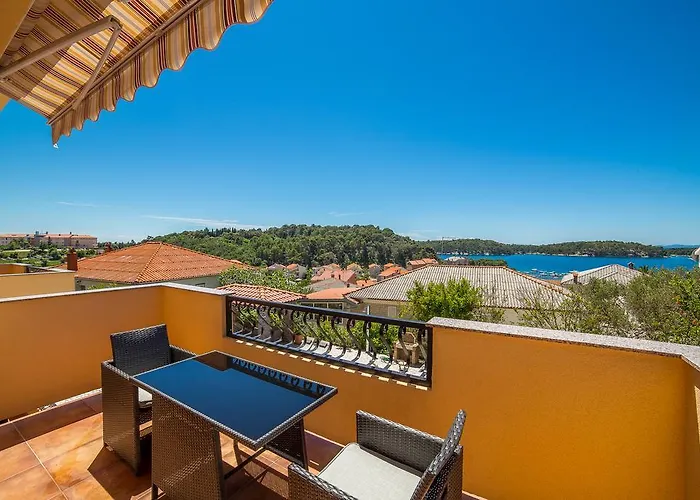 Juric Apartments-rab Апартаменты Palit