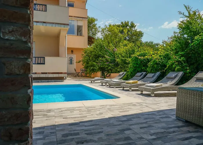 Juric Apartments-rab * Palit